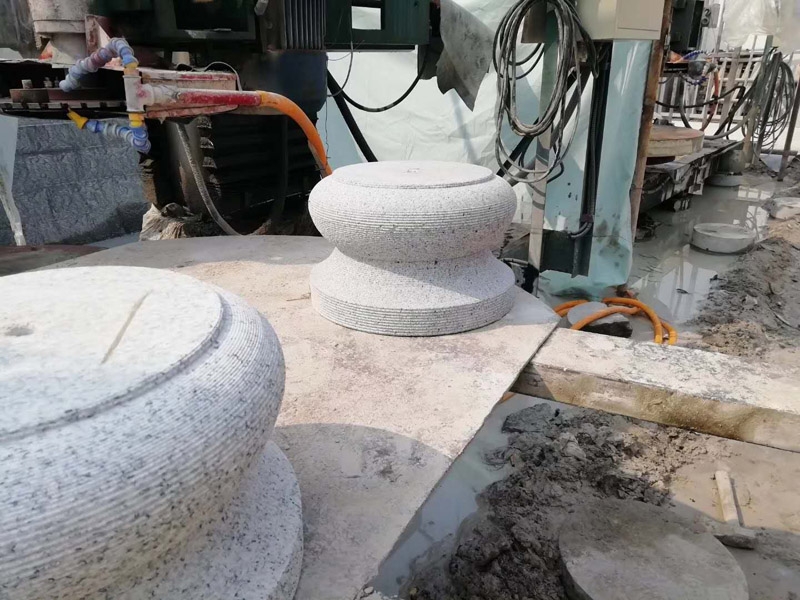 柱頂石51